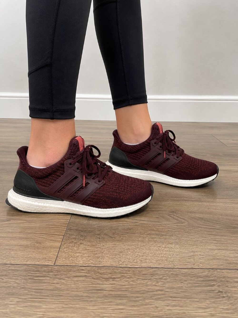 Adidas Ultraboost 5.0 DNA Burgundy Black Big Kids Size 4 Running Sneakers
